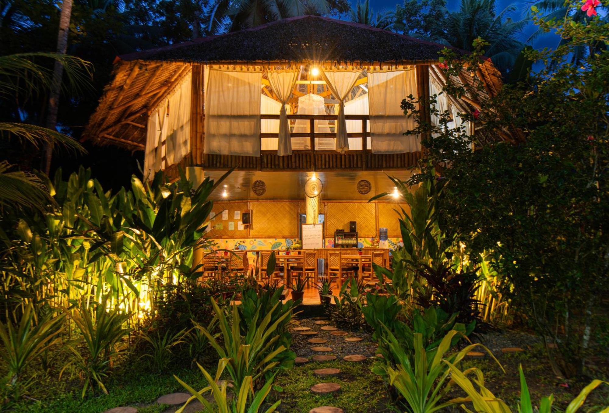 Water To Forest Ecolodge Лобок Экстерьер фото