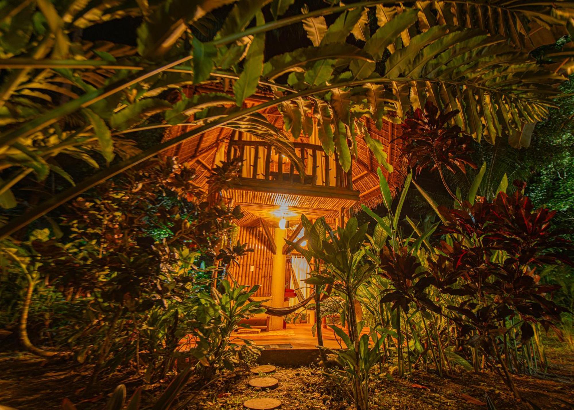 Water To Forest Ecolodge Лобок Экстерьер фото